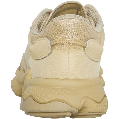 beige ozweego junior
